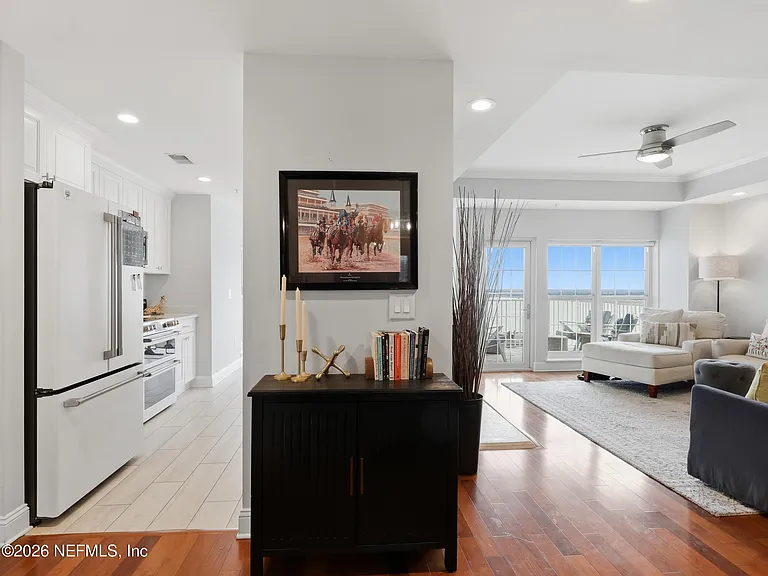 400 E Bay St #1706 — Photo 17