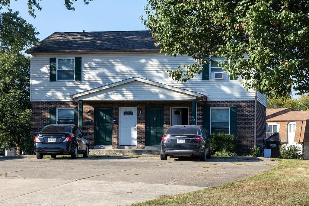 1450 Villa Ct A — Photo 1