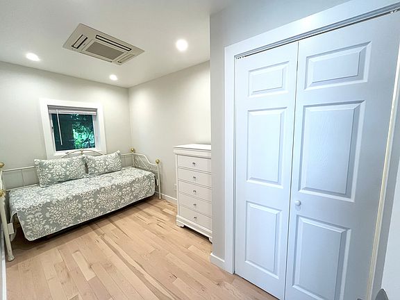 5th image of 113B Plymouth Ave #B