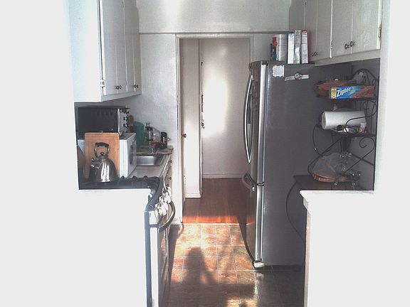 4th image of 2800 Coyle St APT 510