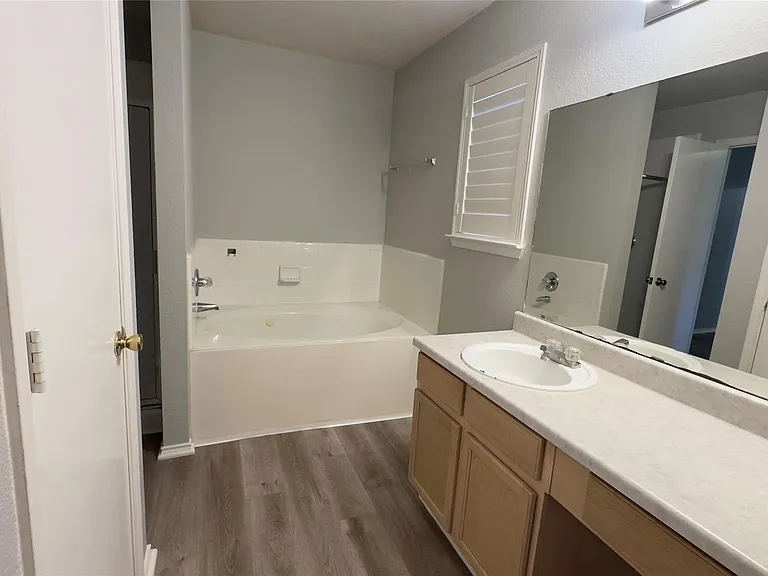 6002 Stirring Winds Ln — Photo 21