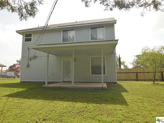 5th image of 2121 Caprice Dr