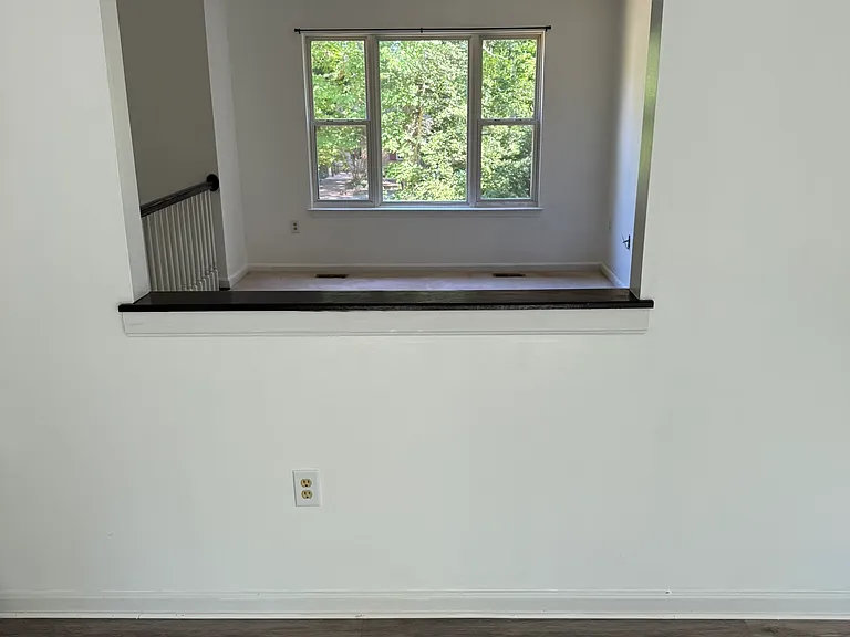 12627 Hilltop Rd — Photo 5