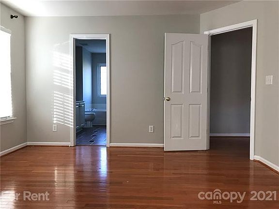 5th image of 17119 Cambridge Woods Ct