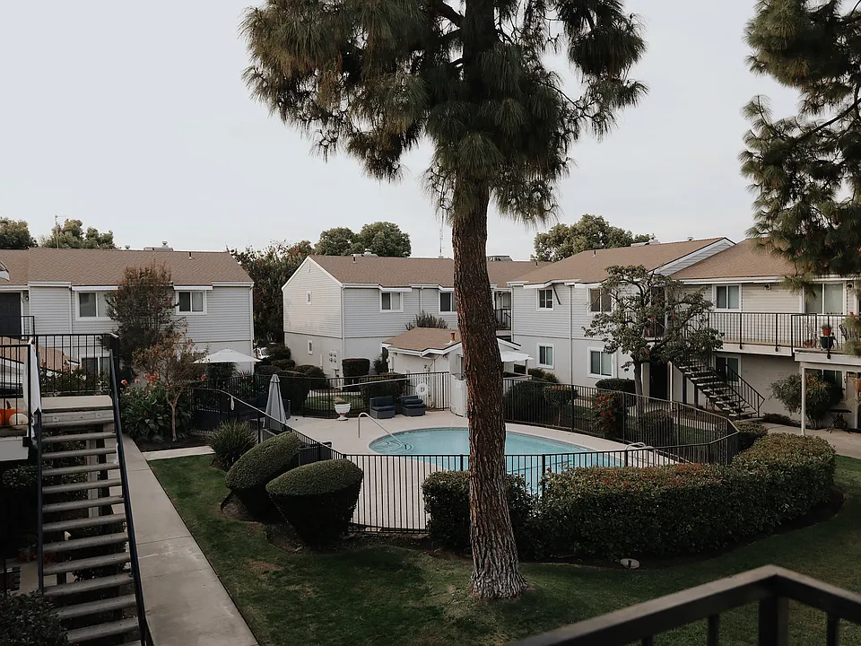 Heather Court Apartments