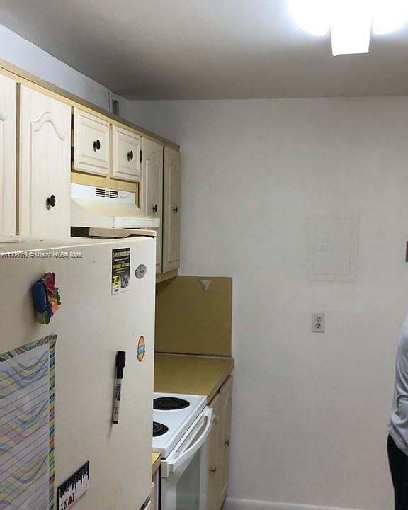 1st image of 13455 NE 10th Ave APT 411