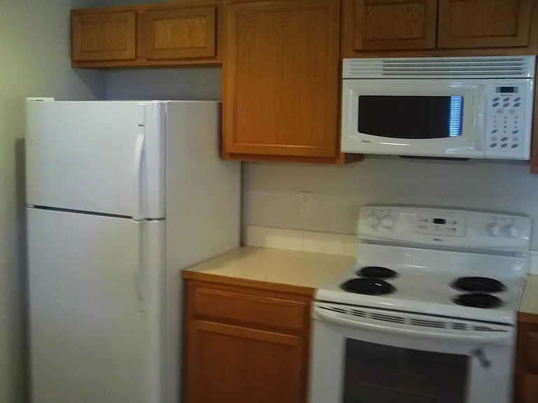 1139 NE Saddleridge St — Photo 19