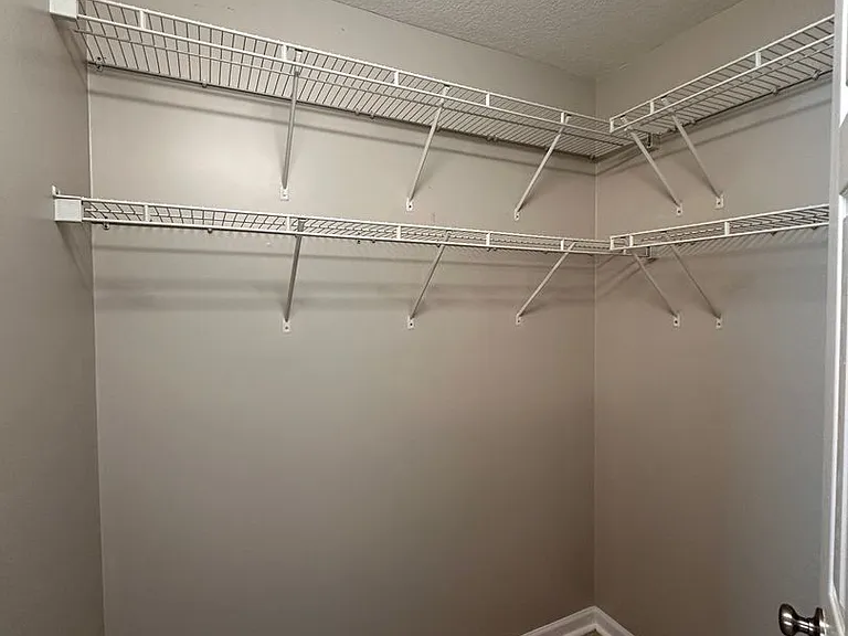 102 Brookhaven Dr — Photo 26