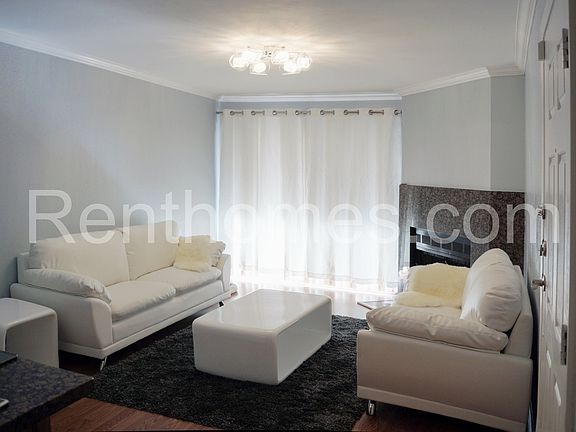 2nd image of 9919-E104 Azuaga St