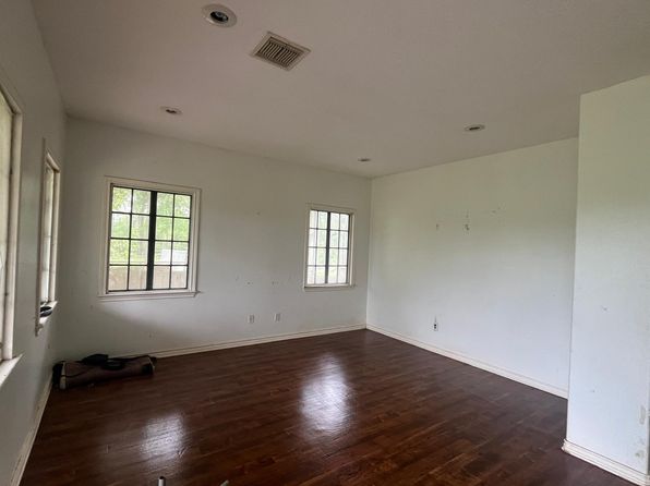 4702 Dagg Rd, Houston, TX 77048