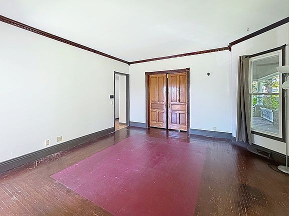 4th image of 1519 11th Ave