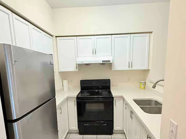 8 Cox Blvd #20 — Photo 7