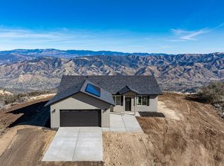 24980 Jacaranda Dr, Tehachapi, CA 93561