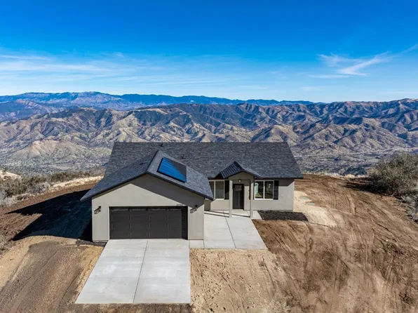 24980 Jacaranda Dr, Tehachapi, CA 93561