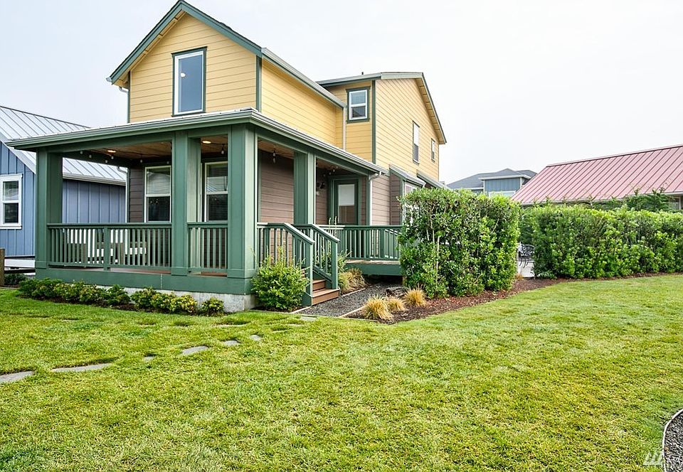 1st image of 405 Salmonberry Ln SW