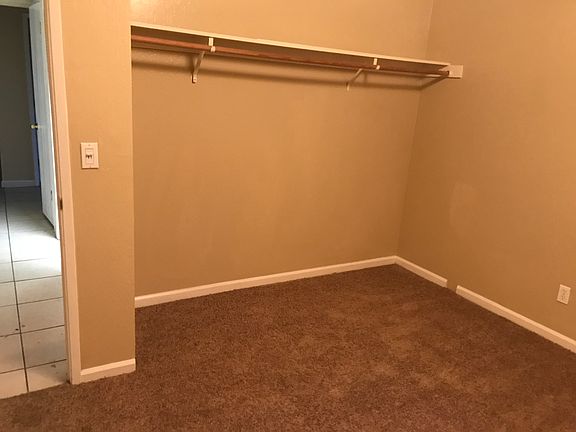 2nd image of 2400 Sunny Ln APT 17