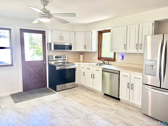 4th image of 85 Riverside Drive