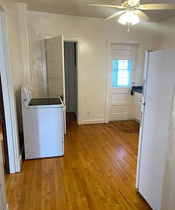 5th image of 25 Illinois Ave
