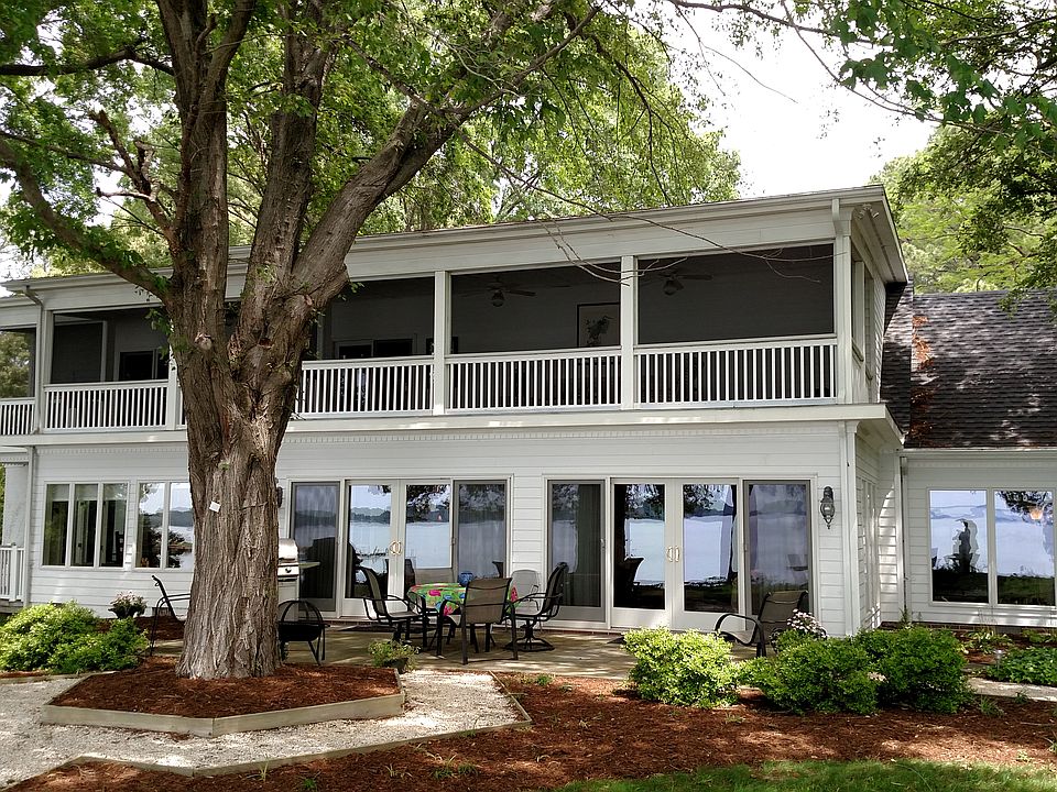 1st image of 335 Redwood Ln