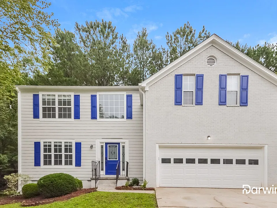 893 Shadow Lake Dr