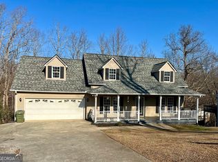 76 Cottonwood Ln, Cleveland, GA 30528