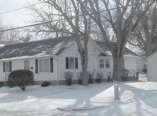 1715 W Ravina Park Rd, Decatur, IL 62526