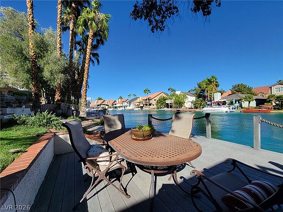 4th image of 3020 Waterside Cir