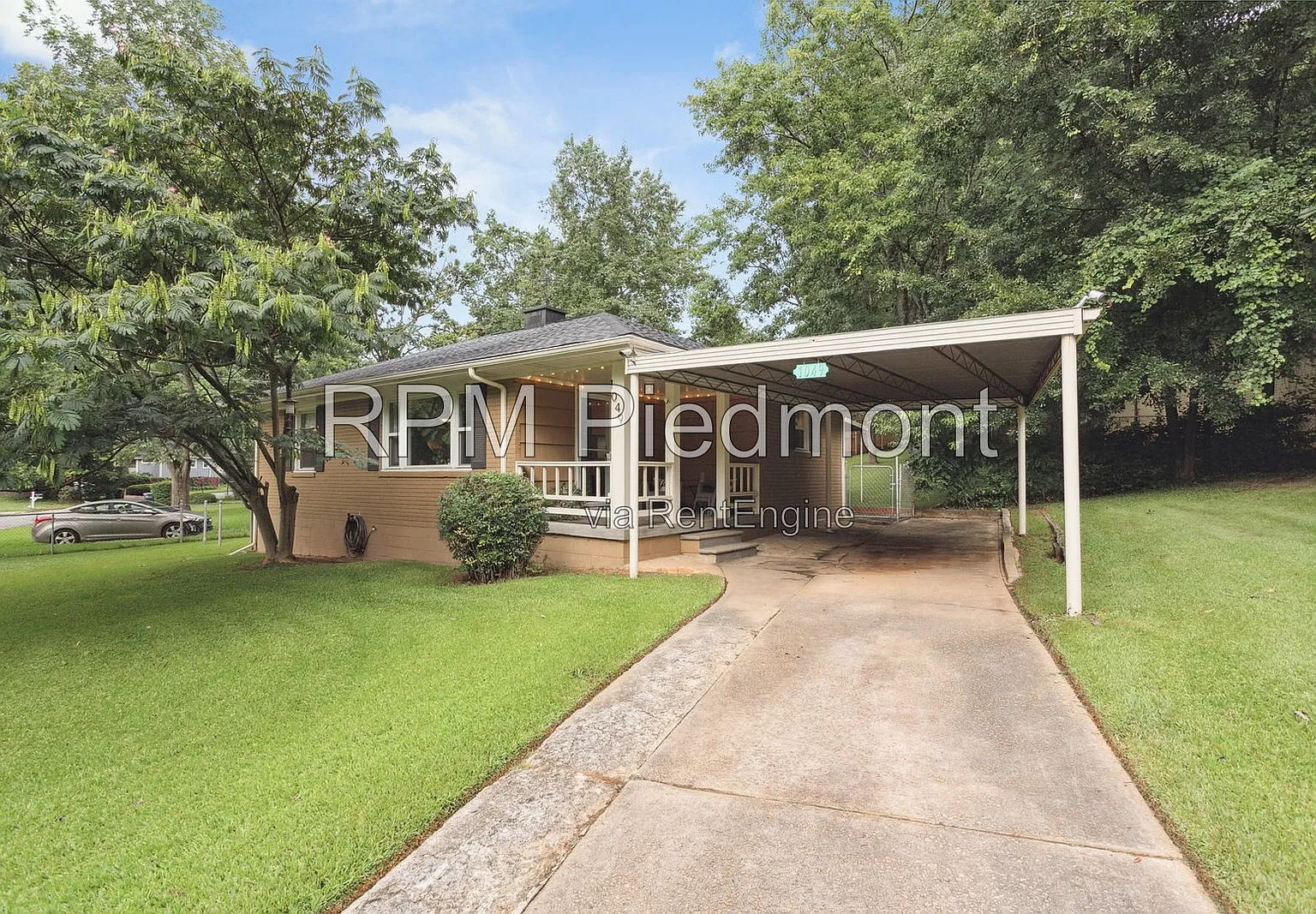 2 bed, 1.0 bath, $1,650 — Photo 1