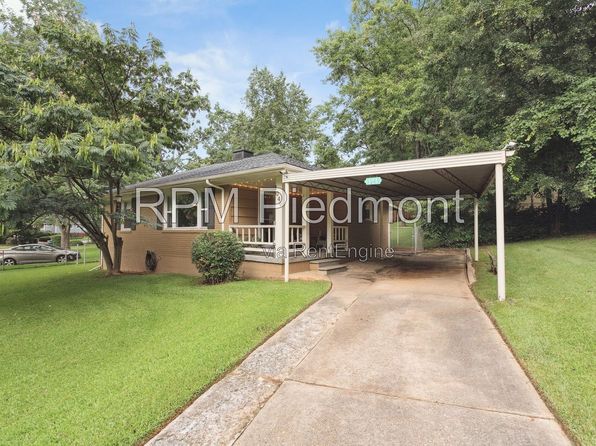 1049 Brookdale Dr