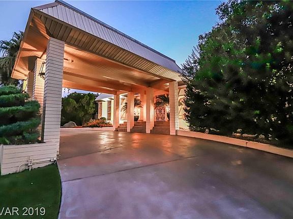 3rd image of 1404 Maria Elena Dr