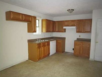 3rd image of 3615 E Melissa Ln