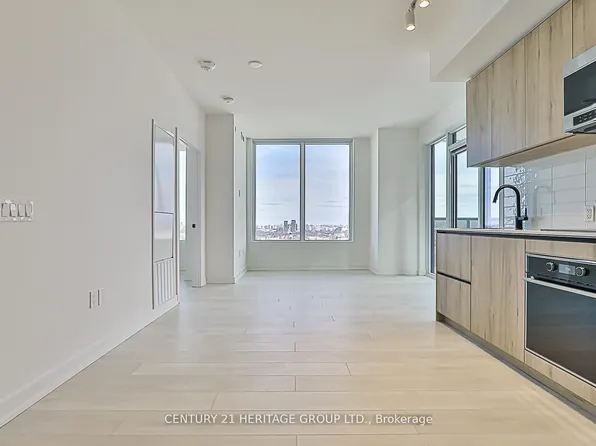 117 Broadway Ave #2311, Toronto, ON M4P 1V2