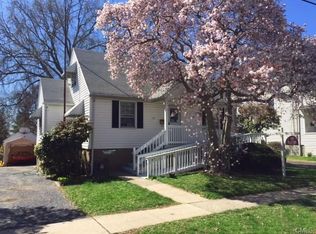 130 Burritt Ave, Stratford, CT 06615