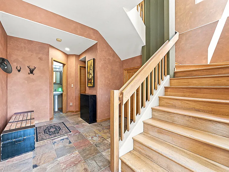 551 Aspen Dr — Photo 11