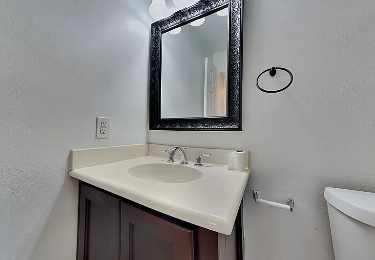 8614 Lake Crystal Dr — Photo 14