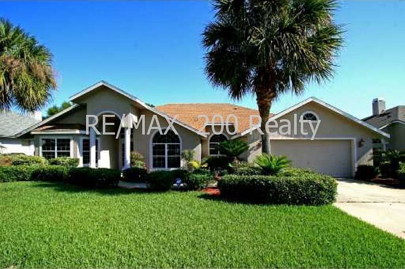 1st image of 8486 Island Palm Cir