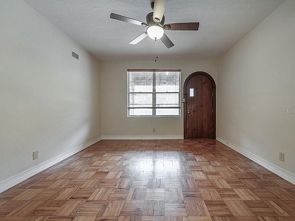 4th image of 110 W Jean St