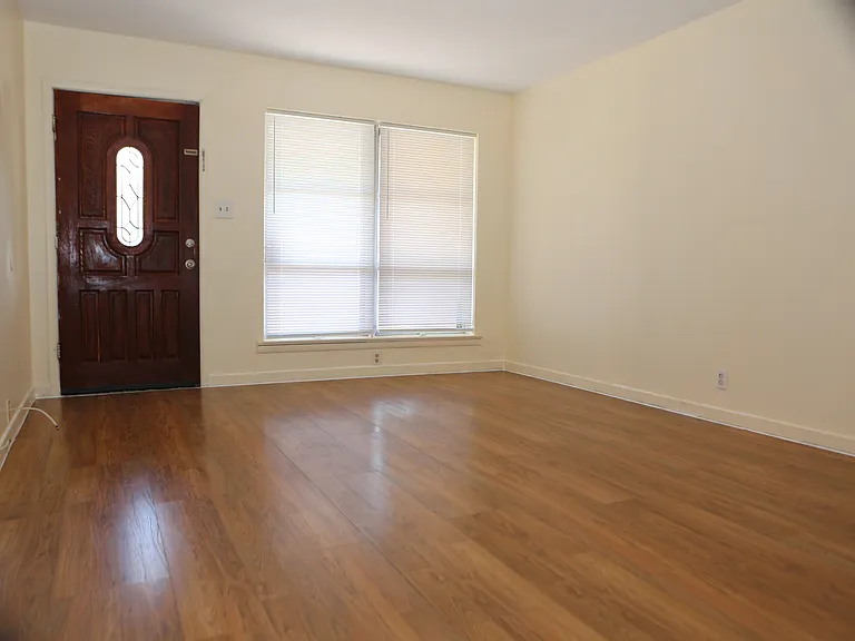 1301 Bandera Ln — Photo 28