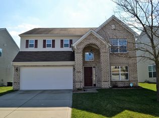 2105 Lakecrest Dr, Columbus, IN