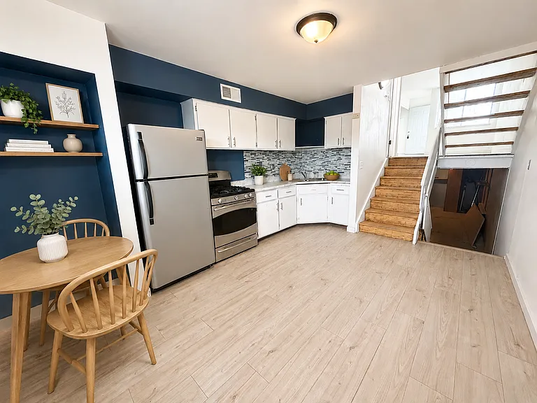 8877 N Swan Rd #J — Photo 8