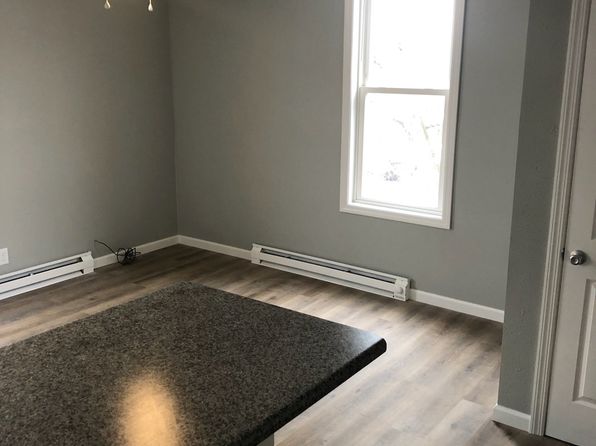 209 E Graham St #5