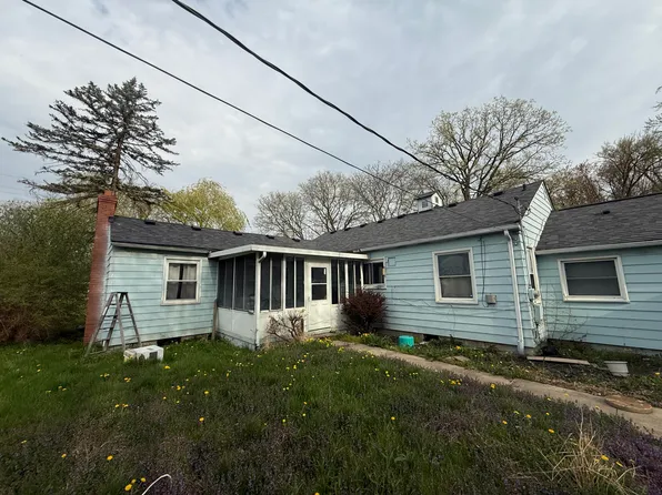 21338 Orchard Lake Rd, Farmington Hills, MI 48336