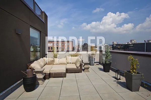 Rented by Fiddler Realty | media 47