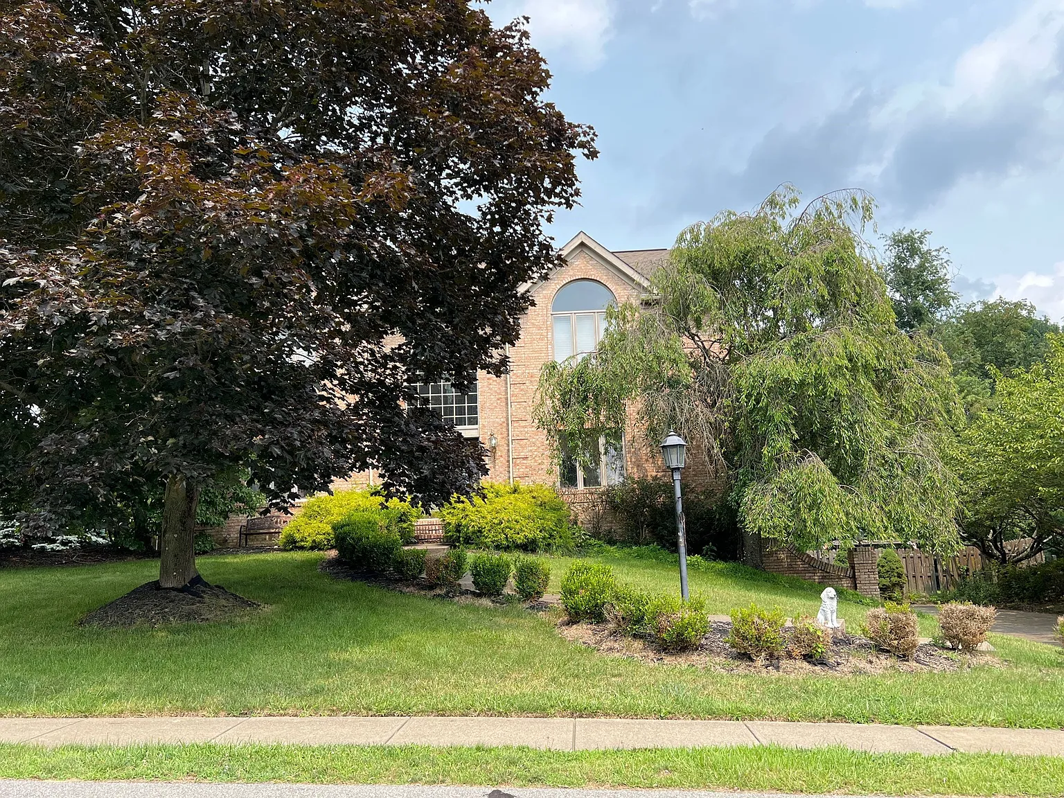 201 Chadborne Ct photo 1