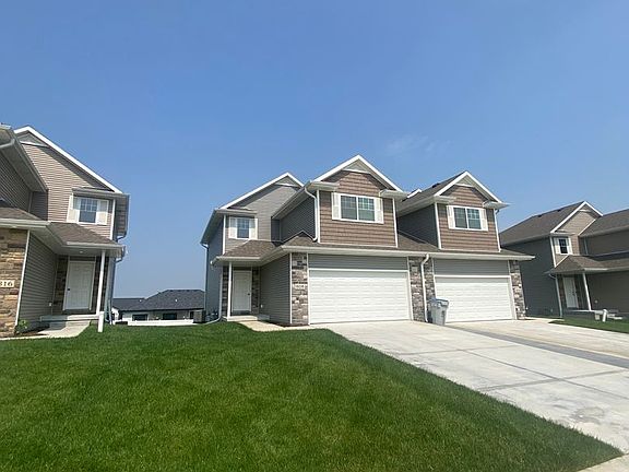 2nd image of 800-856 Bellezza St #1065