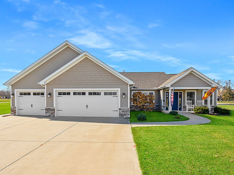 1st image of 205 S Sapphire Ln