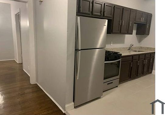 3rd image of 6756 S Crandon Ave APT 3