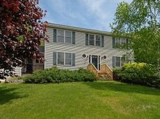 6 Amy Ln, Dover, NH 03820