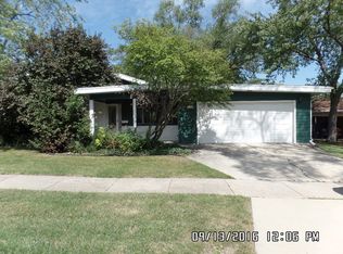 92 Westwood Dr, Park Forest, IL 60466