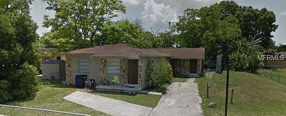 1st image of 216 Fairlane Ave